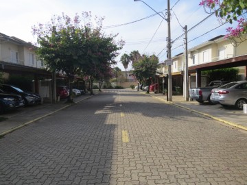 Sobrado em Condomnio - Venda - Loteamento Fernando Camargo Nogueira - Taubate - SP